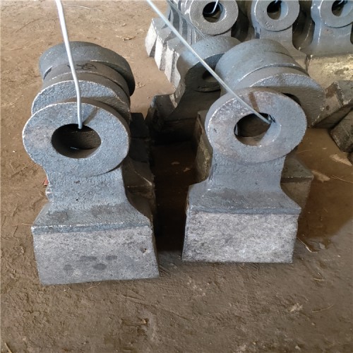 專業(yè)鑄就破碎機(jī)錘頭玄武鵝卵石硬質(zhì)骨料甩錘榔頭高鉻合金耐磨