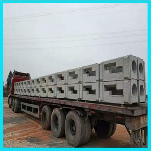 寧波緩沖石模具 四腳空心塊鋼模具現場澆筑