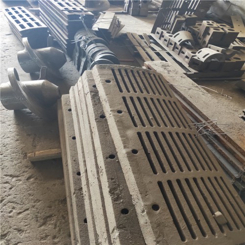 破碎機錘頭鑄造耐磨合金錘頭錳鋼蓖條篦板篩板襯板超高錳合金