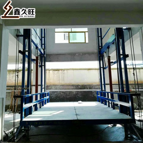 廠家批發(fā)升降貨梯升降機(jī) 導(dǎo)軌式廠房貨梯