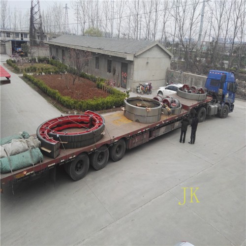 銷軸彈簧板結(jié)構(gòu)兩瓣式鑄鋼單冷機(jī)大小齒輪