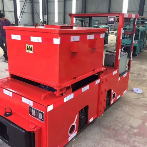 新疆礦用2.5噸電機車 防爆蓄電池電機車