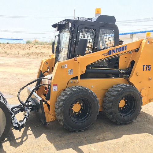 T75型滑移裝載機
