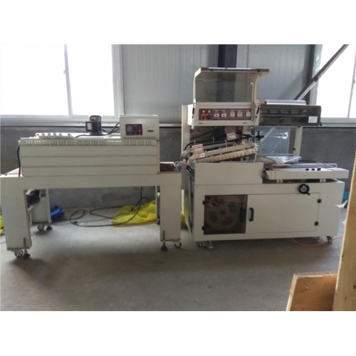 自動包裝設(shè)備 加大型套膜機(jī) 巖棉板熱收縮包裝機(jī) 廠家