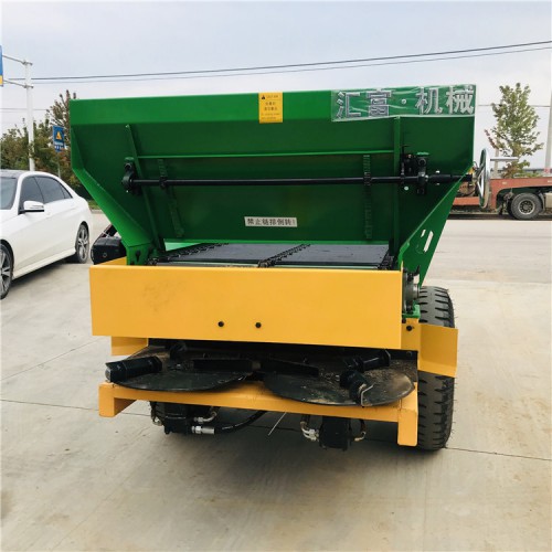 匯富撒糞車銷售廠家