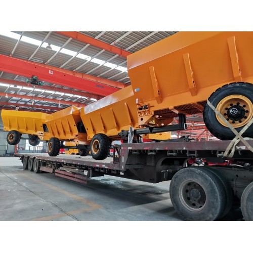 廣東雷州市補(bǔ)貼款撒糞機(jī) 鮮糞撒肥車 施肥機(jī) 拋糞機(jī) 揚(yáng)糞機(jī)