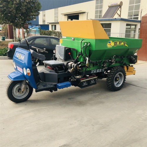 三輪撒肥機廠家 匯富 自走式撒肥車