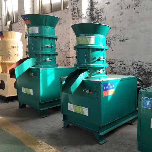 膨潤土有機肥造粒機 山東有機肥造粒機 肥料加工生產(chǎn)設(shè)備