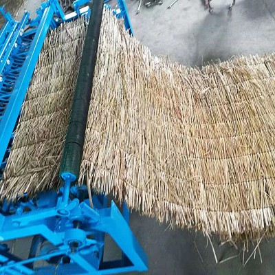 電動(dòng)草簾子機(jī) 稻草蘆葦秸稈簾子機(jī) 1.5米電動(dòng)草簾機(jī)