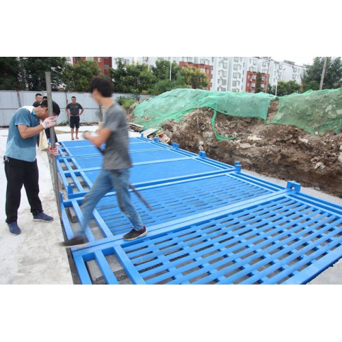 臨沂中鐵十八局安裝9m*4m雙層帶角鋼洗車機(jī)