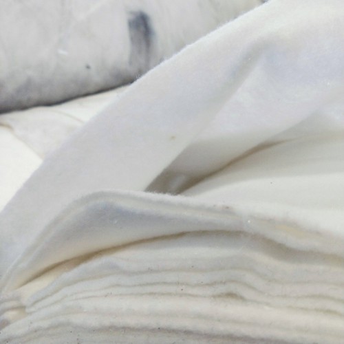 短絲無(wú)紡布 長(zhǎng)絲土工布