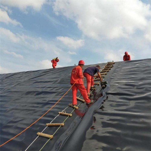 1.0mmHDPE土工膜垃圾處理廠防滲膜找泰安恒瑞