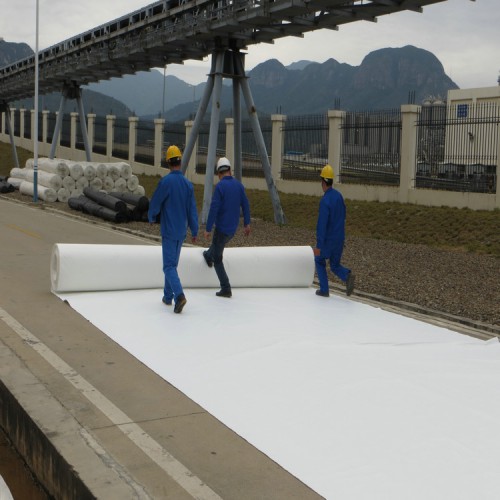 高爾夫球蓄水池土工膜 沼氣池防滲膜垃圾場土工膜