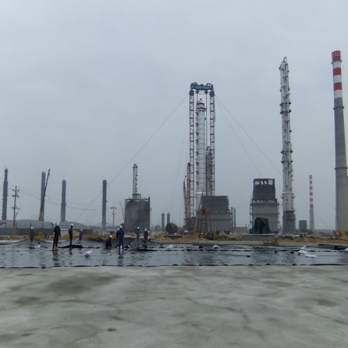 電廠調(diào)節(jié)池防滲膜 0.30mmHDPE防滲膜商品批發(fā)價(jià)