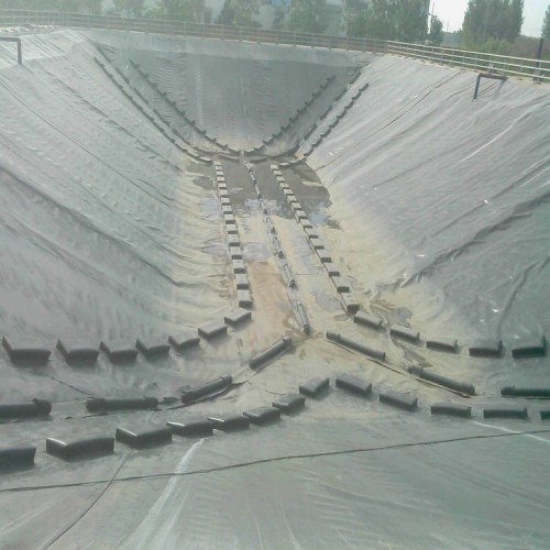 扎魯特養豬場2mm沼液池土工膜 復合防滲膜廠家批發