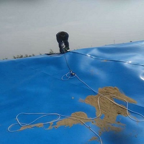 油田蒸發(fā)池防滲2mm防滲膜 0.9mm土工膜可量尺定做