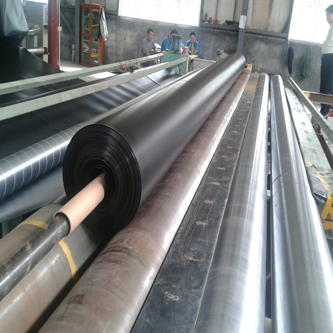 化學(xué)反應(yīng)池防滲用1.5mm土工膜生產(chǎn)廠家