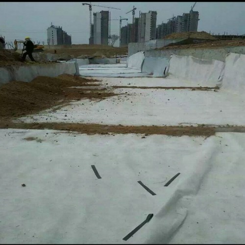 儲油罐基礎HDPE防滲1.2mm土工膜連接方法