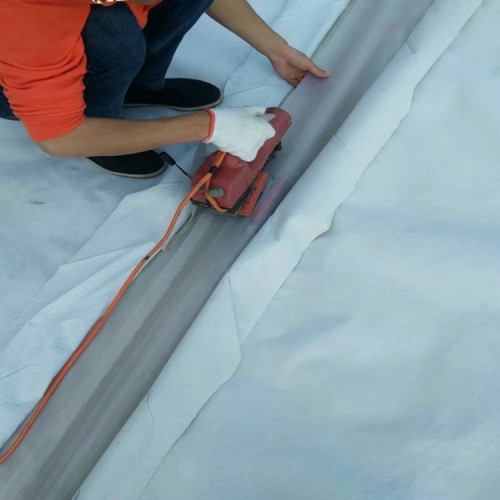 雙色HDPE土工膜 0.7mm土工膜廠家批發(fā)價(jià)