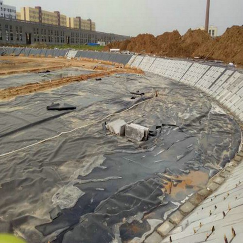 農業灌溉水渠防滲用1.2mm防滲膜商品批發價