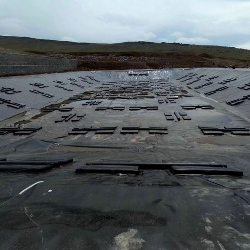 養(yǎng)豬場(chǎng)1.2mm氧化塘防滲膜經(jīng)久耐用