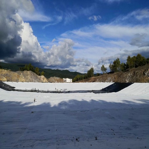 金礦尾礦庫防滲聚乙烯土工膜焊接施工