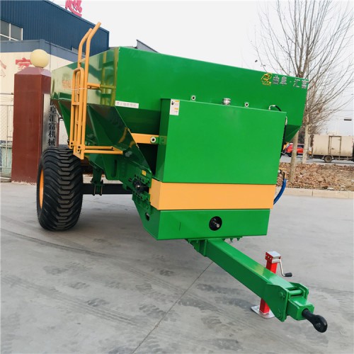 新疆撒糞車價格 大型農(nóng)田撒肥機(jī) 液壓撒肥車