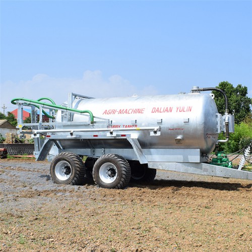 雨林廠家定制水肥一體化撒肥機(jī)  液態(tài)罐車農(nóng)牧場專用型