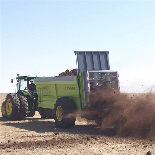 雨林廠家批發(fā)有機(jī)肥拋肥機(jī) 有機(jī)肥撒肥車可定制