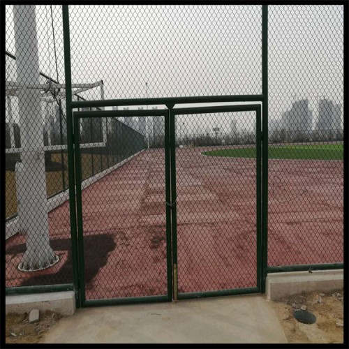 高爾夫練習場圍網 室外體育場圍網 藍球場圍網廠家