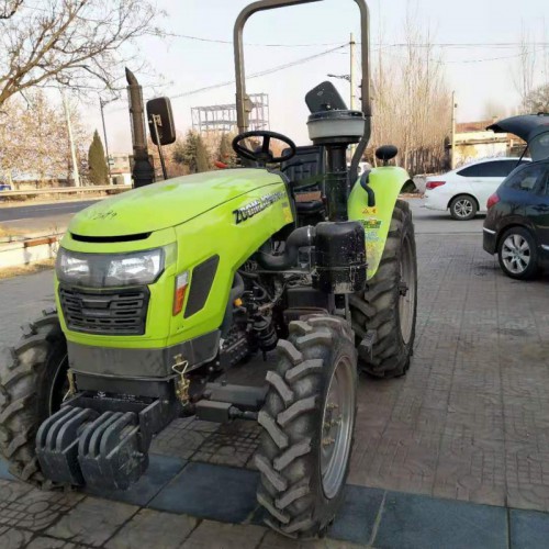 中聯(lián)704中型四輪拖拉機(jī) 強(qiáng)壓兩組多路閥 8+8梭式換擋