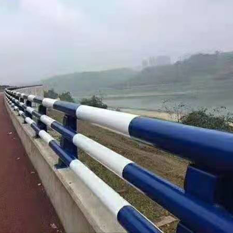 道路護(hù)欄3