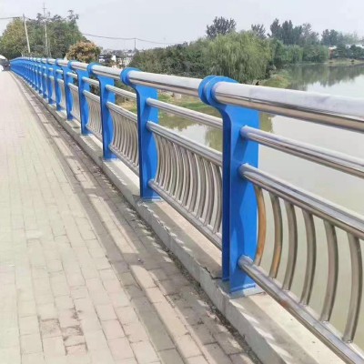 復(fù)合管護(hù)欄