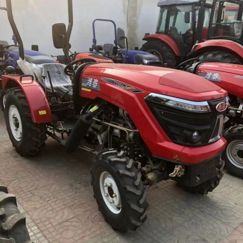 濰泰504大棚王拖拉機 車身矮小轉(zhuǎn)向靈活 四驅(qū)耕地機