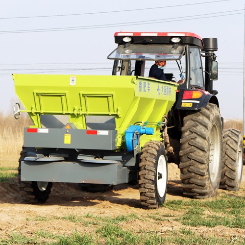 家庭農(nóng)場(chǎng)用撒糞車 農(nóng)家肥揚(yáng)肥機(jī) 小型施肥機(jī)