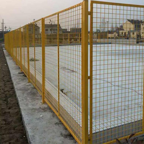 護(hù)欄網(wǎng)廠家,鋼絲護(hù)欄網(wǎng),小區(qū)護(hù)欄,方管圍欄網(wǎng),廠區(qū)隔離欄