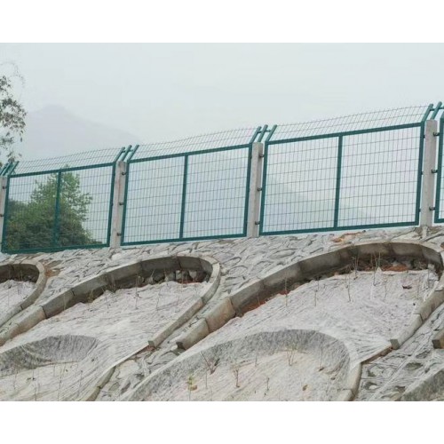 鐵路護欄網 鐵路護欄 鐵路隔離柵