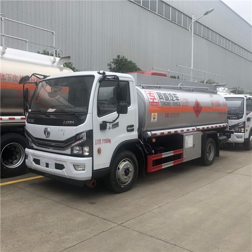 加油車運(yùn)油車