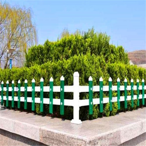 綠色草坪護(hù)欄 草坪護(hù)欄規(guī)格樣式  花池防護(hù)圍欄柵欄