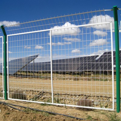 圈地圍欄網(wǎng) 圍地護欄網(wǎng)