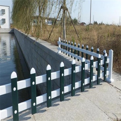 草坪護(hù)欄圍欄柵欄塑鋼防護(hù)圍欄花園圍欄