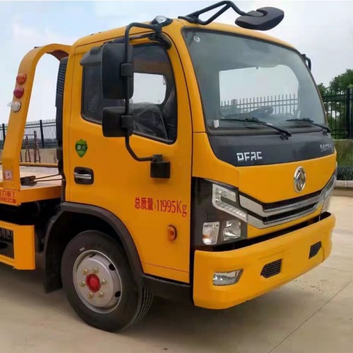 東風多利卡5噸板清障車