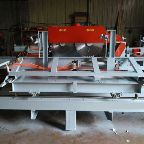 圓木推臺鋸機 兩鋸片圓木推臺鋸