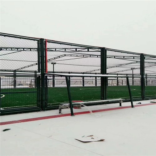 學校操場隔離網 5公分足球場護欄網