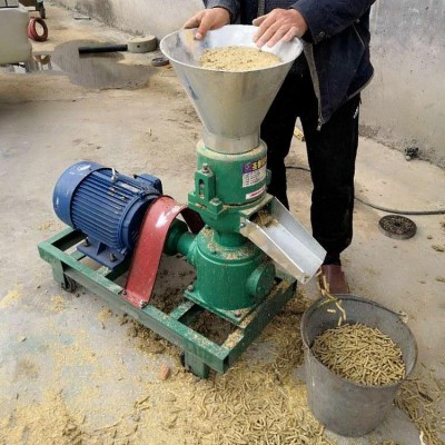 顆粒機 養雞喂羊鴨鵝吃的飼料顆粒 秸稈顆粒機