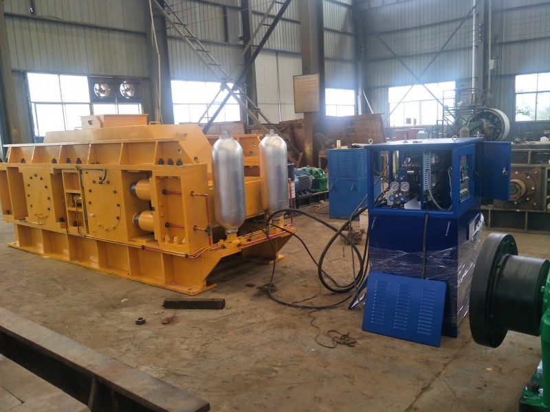 液壓對輥破碎機