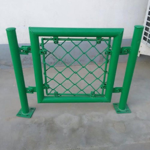 環(huán)華定制籃球場網(wǎng)圍欄 鏈條式噴塑運(yùn)動(dòng)場圍網(wǎng)