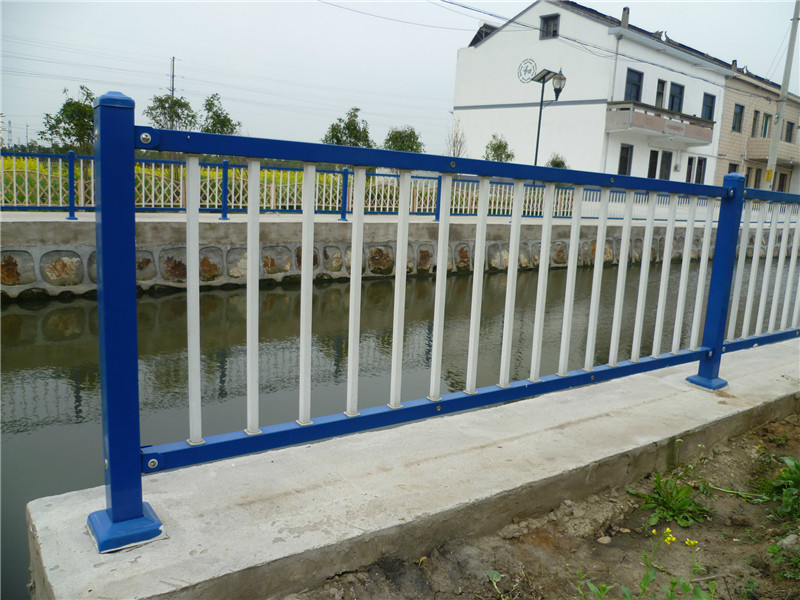 1279541158_1150807632