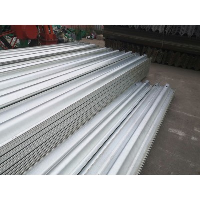 公路兩側安全欄桿多少錢