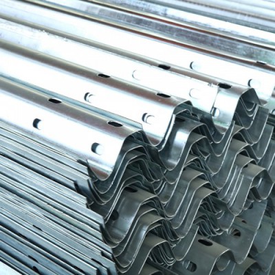 鍍鋅護欄 鍍鋅護欄板價格 鍍鋅護欄板廠家